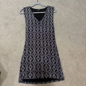 Dee Elle Black and Silver Geometric Mini Dress